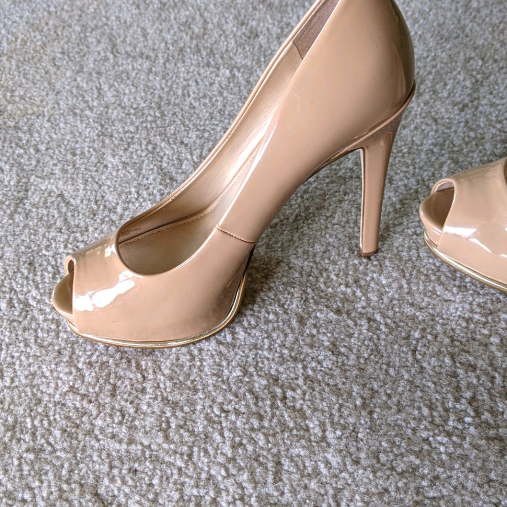 Guess nude heels